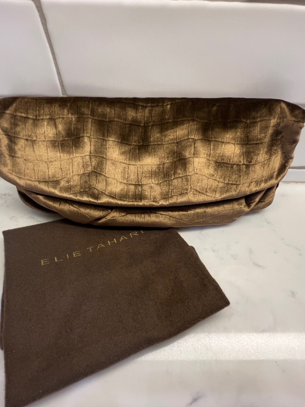 ELIE TAHARI Trishella Clutch Evening Bag in PRISTINE condition